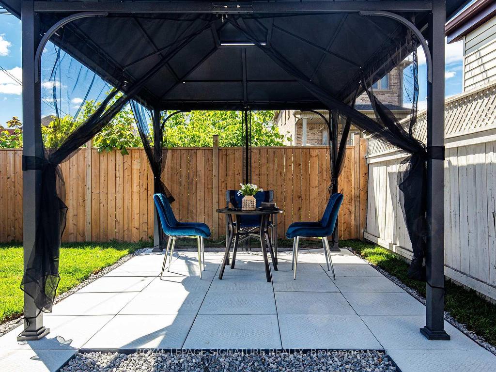 









19


Schell

Avenue,
Toronto,




ON
M6E 2S7

