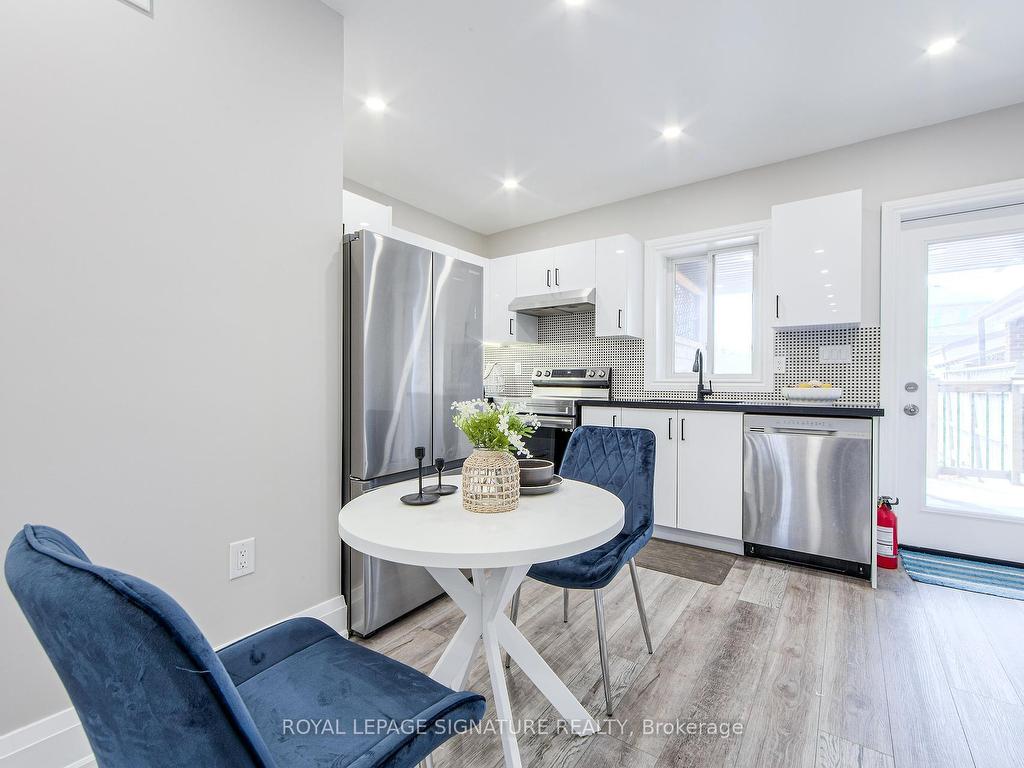 









19


Schell

Avenue,
Toronto,




ON
M6E 2S7

