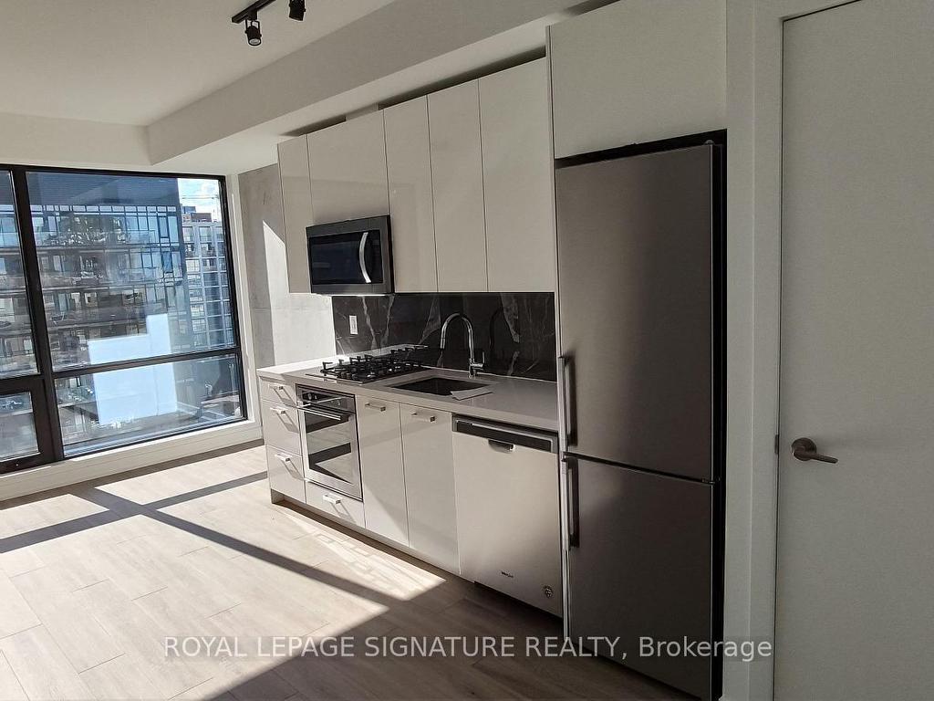 









458


Richmond

Street West, 705,
Toronto,




ON
M5V 1Y1

