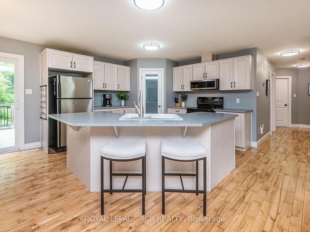 









402187


County Road 15

N/A,
East Luther Grand Valley,




ON
L9W 3B5

