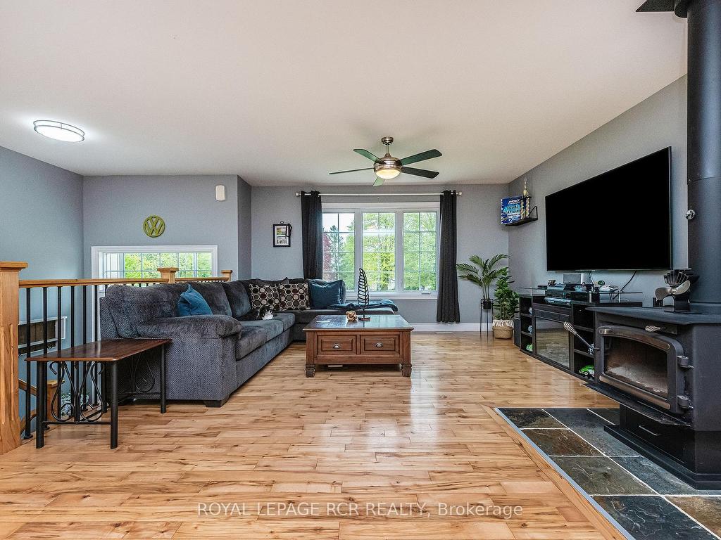 









402187


County Road 15

N/A,
East Luther Grand Valley,




ON
L9W 3B5

