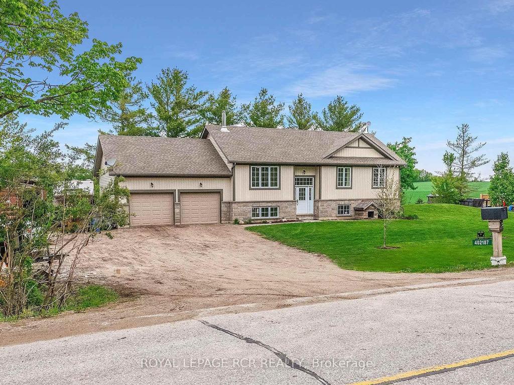 









402187


County Road 15

N/A,
East Luther Grand Valley,




ON
L9W 3B5

