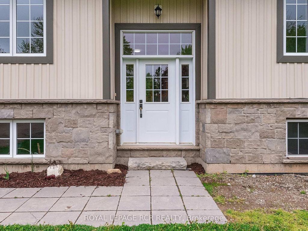 









402187


County Road 15

N/A,
East Luther Grand Valley,




ON
L9W 3B5

