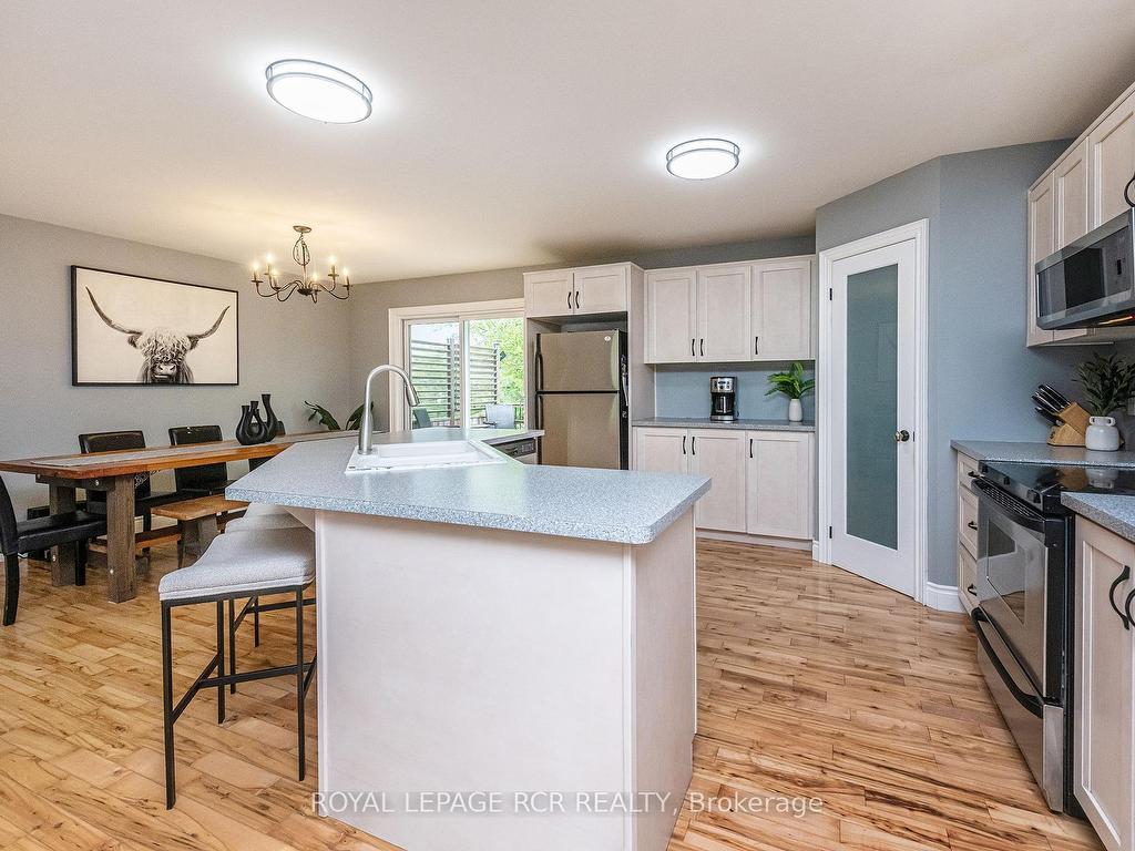 









402187


County Road 15

N/A,
East Luther Grand Valley,




ON
L9W 3B5

