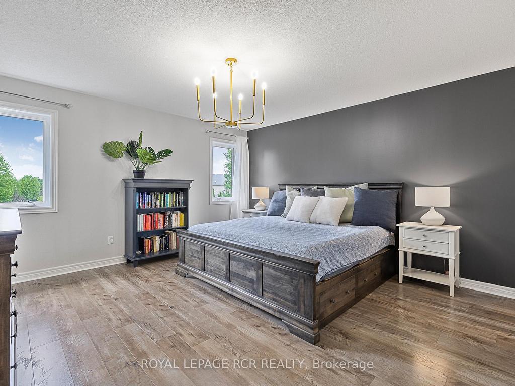 









4


Caseton

Crescent,
Uxbridge,




ON
L9P 1Z8

