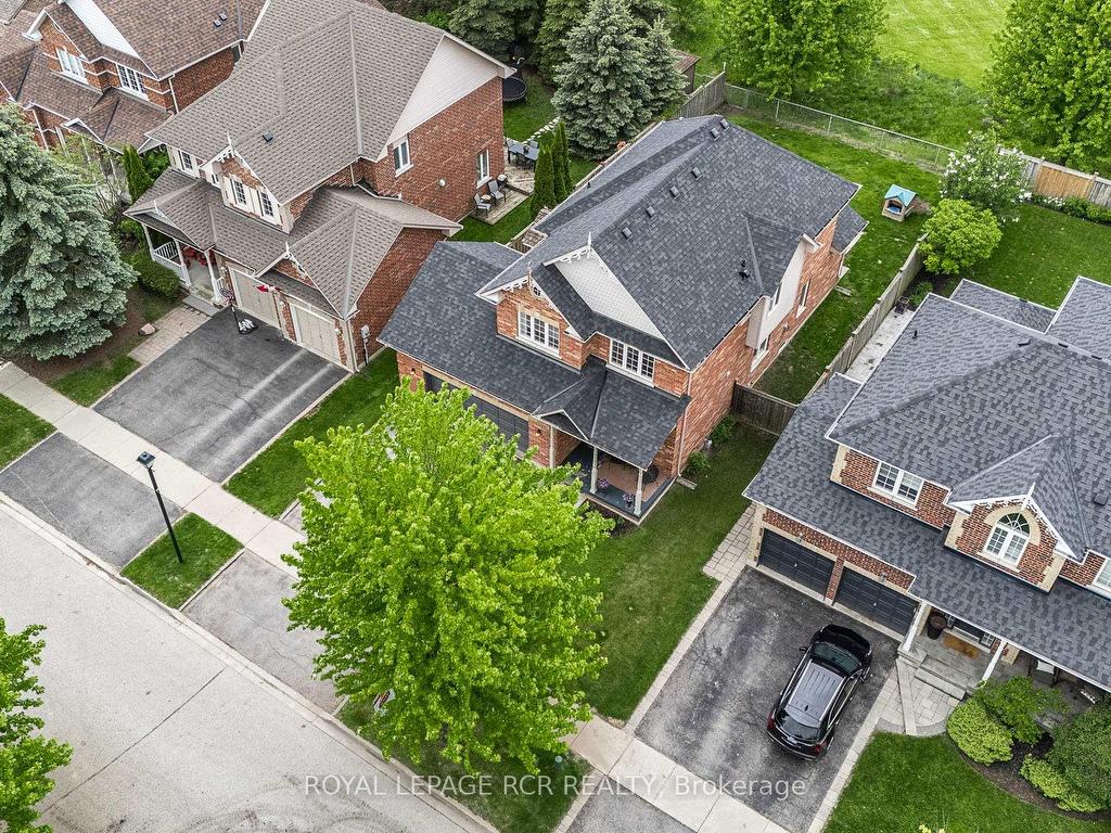 









4


Caseton

Crescent,
Uxbridge,




ON
L9P 1Z8

