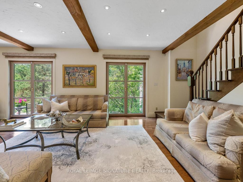 









30


Kingswood

Drive,
King,




ON
L7B 1K8

