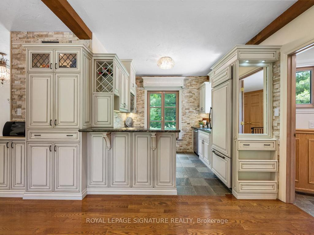









30


Kingswood

Drive,
King,




ON
L7B 1K8

