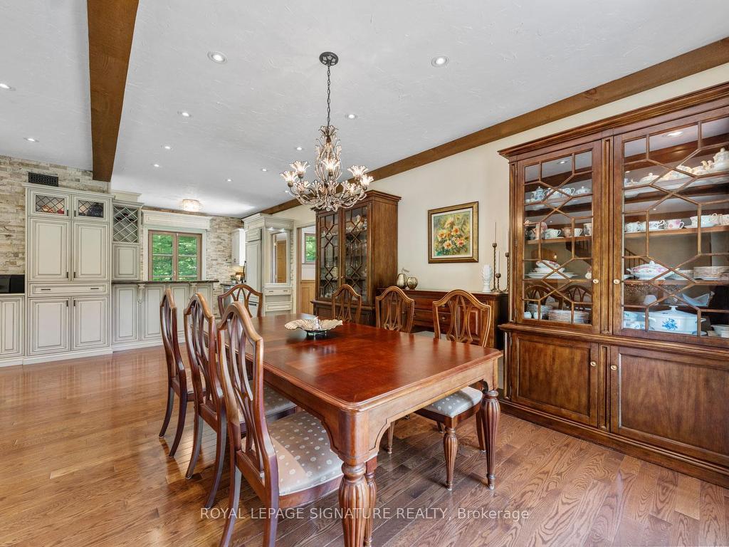 









30


Kingswood

Drive,
King,




ON
L7B 1K8

