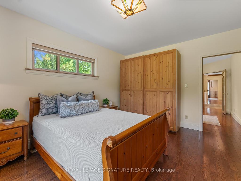









30


Kingswood

Drive,
King,




ON
L7B 1K8

