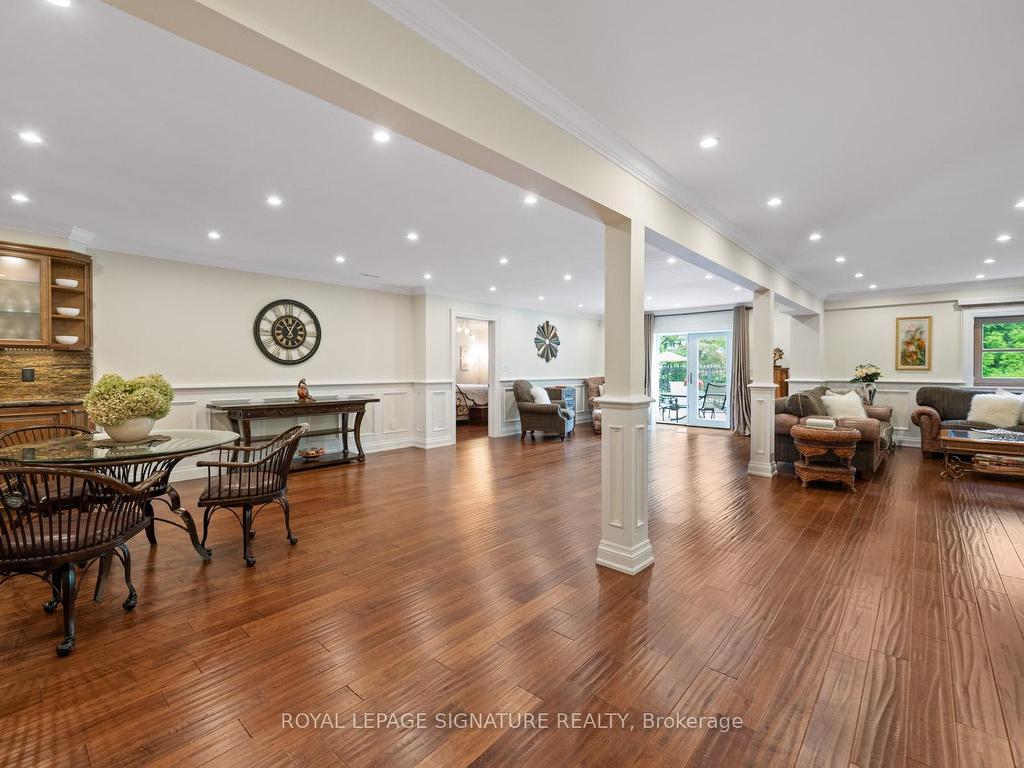 









30


Kingswood

Drive,
King,




ON
L7B 1K8

