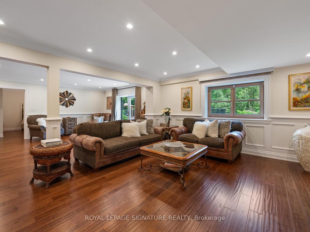 









30


Kingswood

Drive,
King,




ON
L7B 1K8

