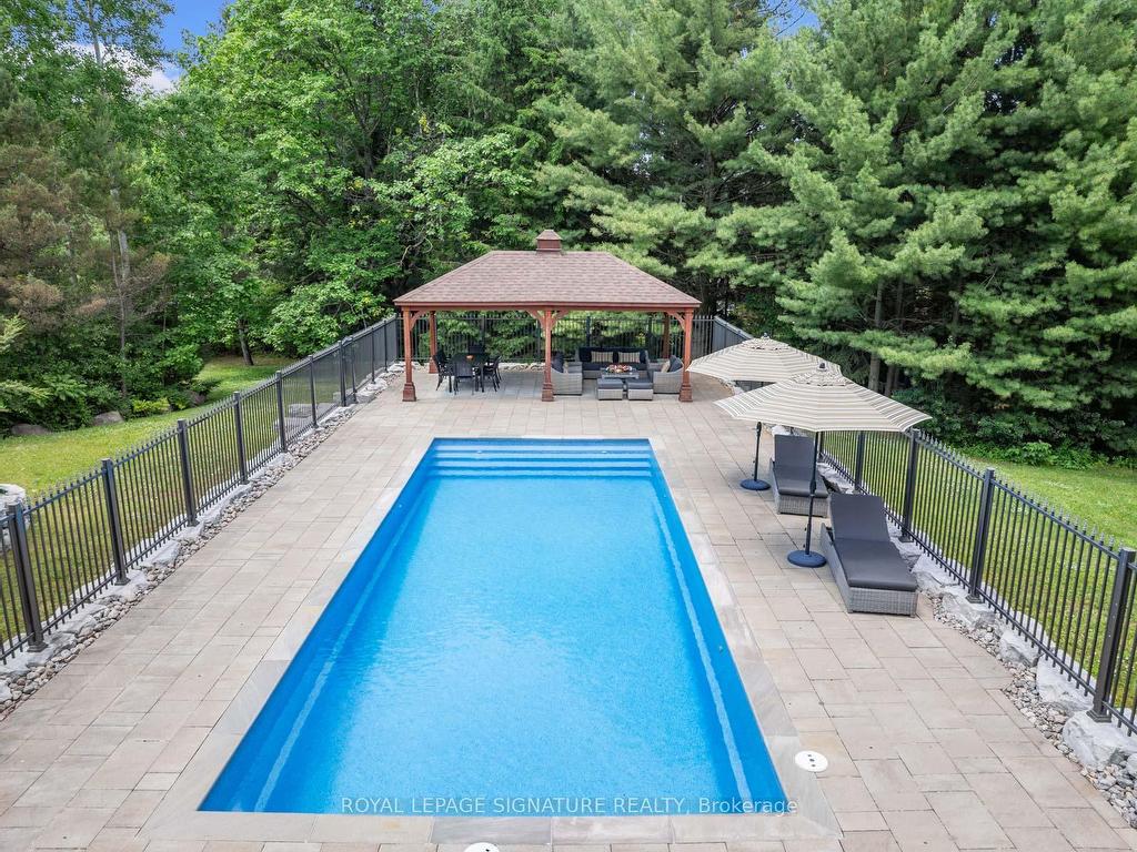 









30


Kingswood

Drive,
King,




ON
L7B 1K8

