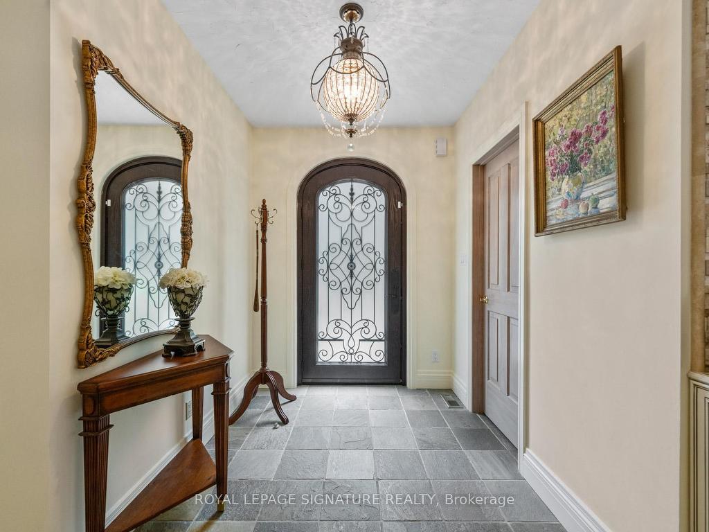 









30


Kingswood

Drive,
King,




ON
L7B 1K8

