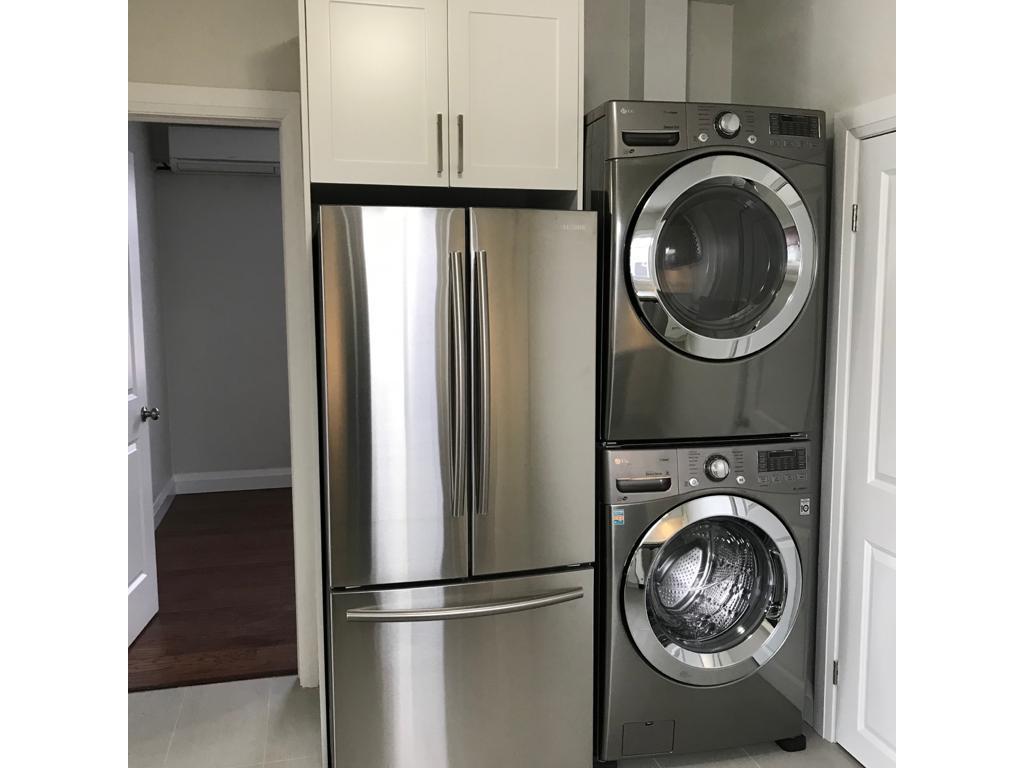 









158


Marion

Street,
Toronto,




ON
M6R 1E8

