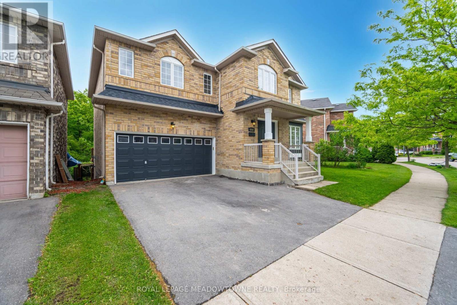 












1212 FOX CRESCENT

,
Milton,




Ontario
L9T6C6

