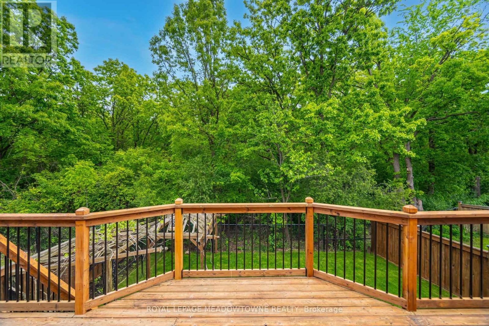 












1212 FOX CRESCENT

,
Milton,




Ontario
L9T6C6

