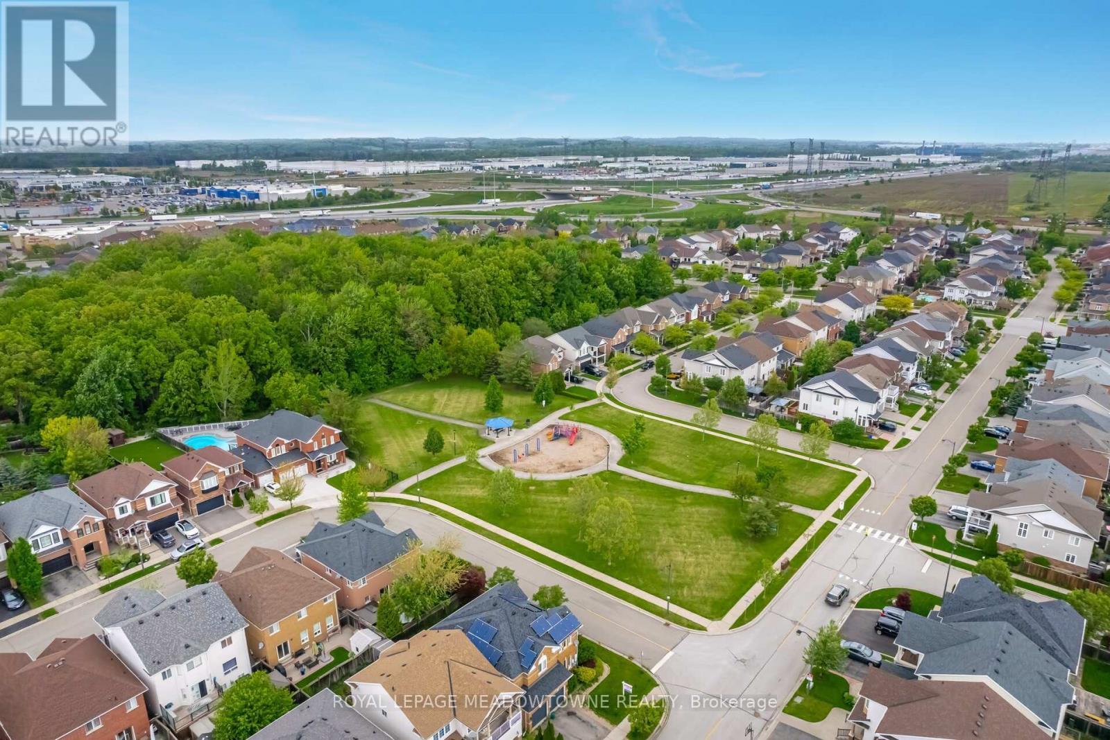 












1212 FOX CRESCENT

,
Milton,




Ontario
L9T6C6

