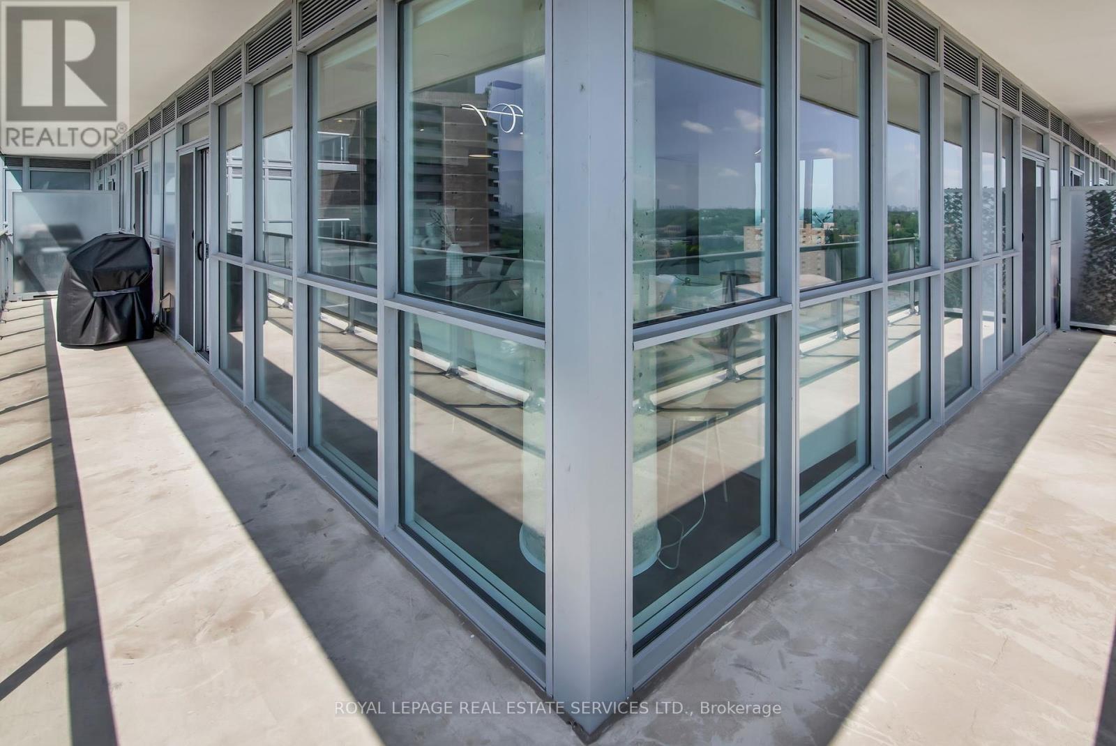 












1405 - 501 ST CLAIR AVENUE W

,
Toronto,




Ontario
M5P0A2

