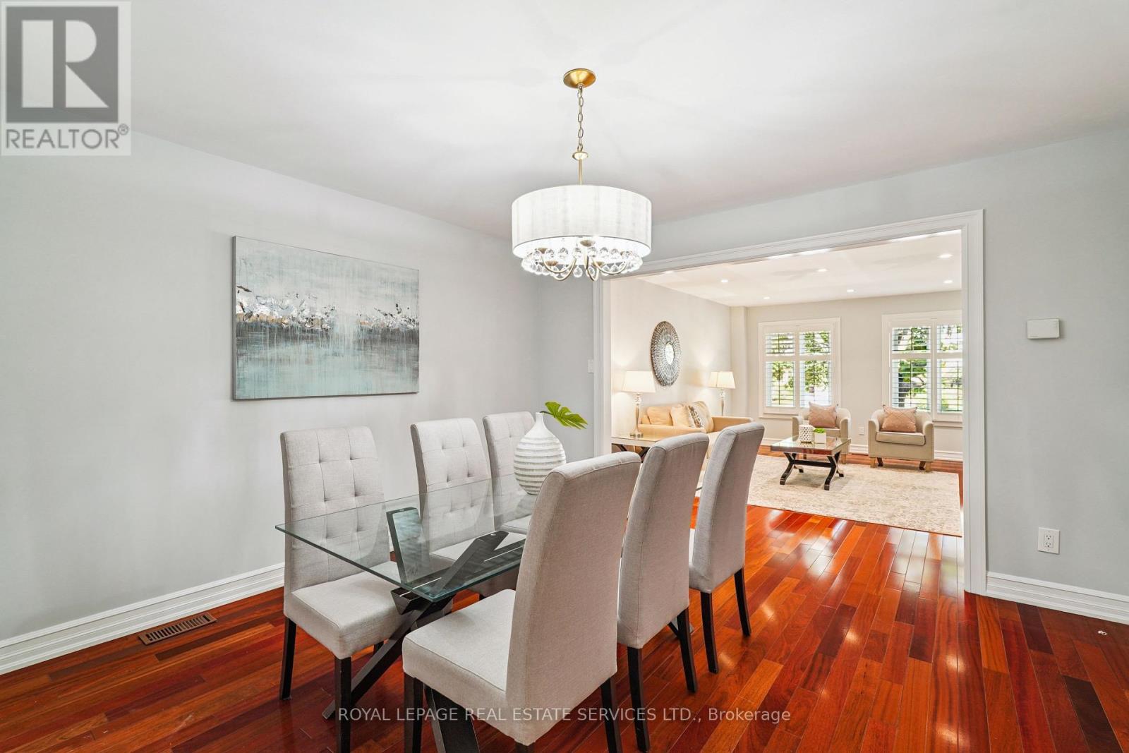 












2814 GUILFORD CRESCENT

,
Oakville,




Ontario
L6J6Z5

