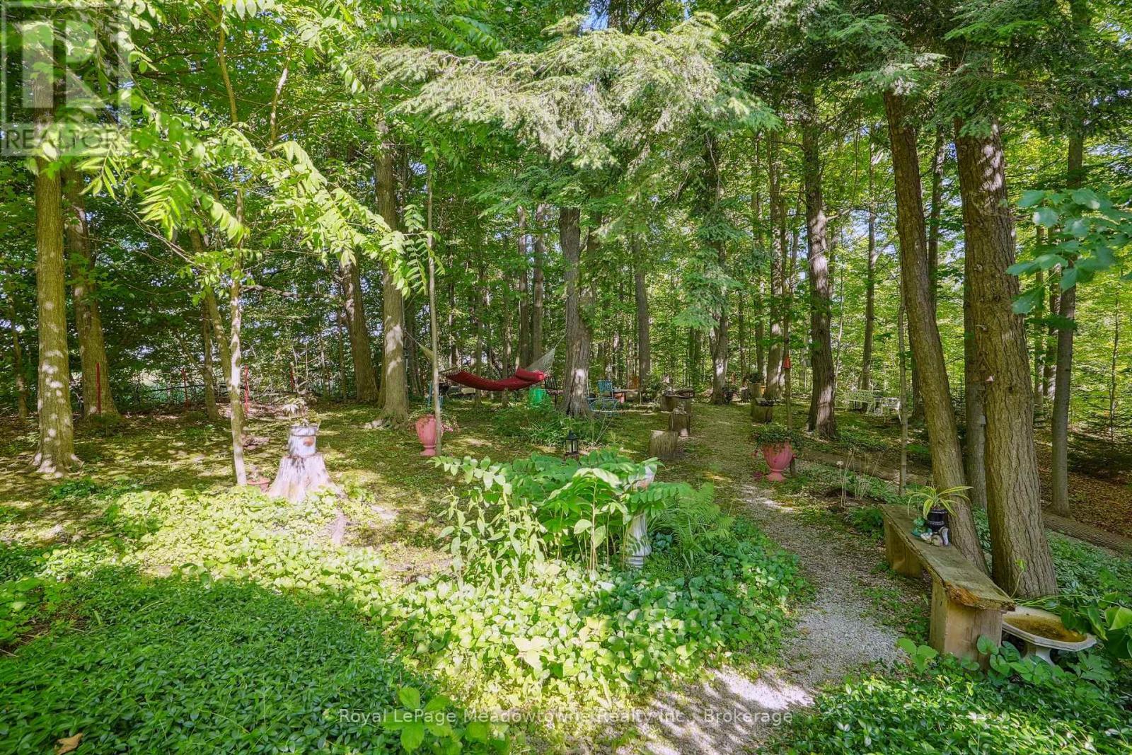 












9878 15 SIDE ROAD

,
Halton Hills (Rural Halton Hills),




Ontario
L9T2X9

