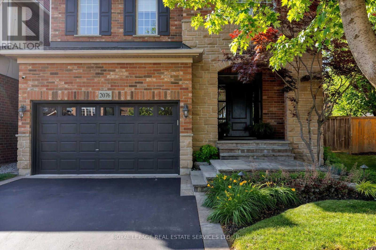 












2076 ROCHESTER CIRCLE

,
Oakville,




Ontario
L6M5E2

