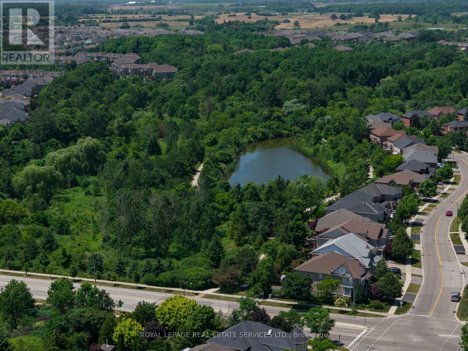 












2076 ROCHESTER CIRCLE

,
Oakville,




Ontario
L6M5E2

