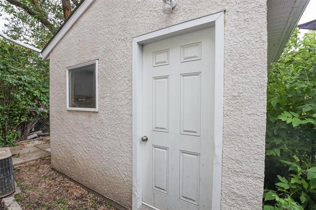 









646


Walker

AVE,
Winnipeg,




MB
R3L 1C5

