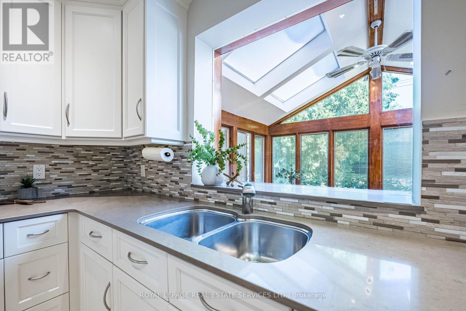 












74 PRINCE GEORGE DRIVE

,
Toronto,




Ontario
M9A1Y6

