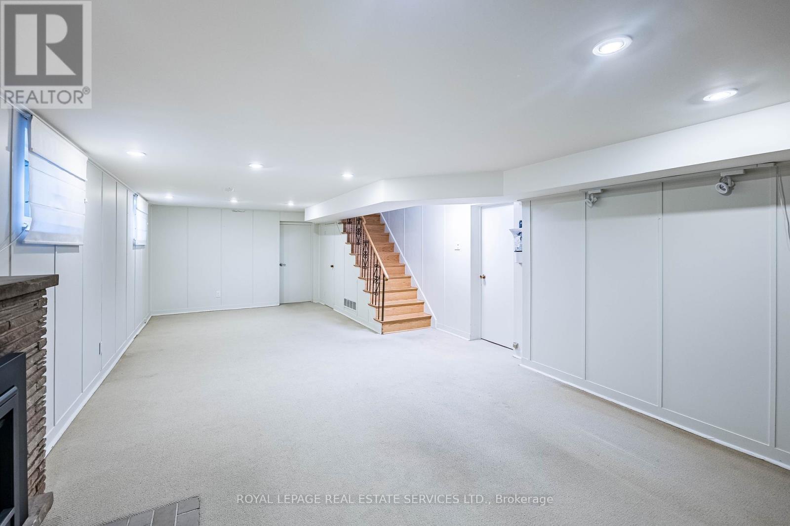 












74 PRINCE GEORGE DRIVE

,
Toronto,




Ontario
M9A1Y6

