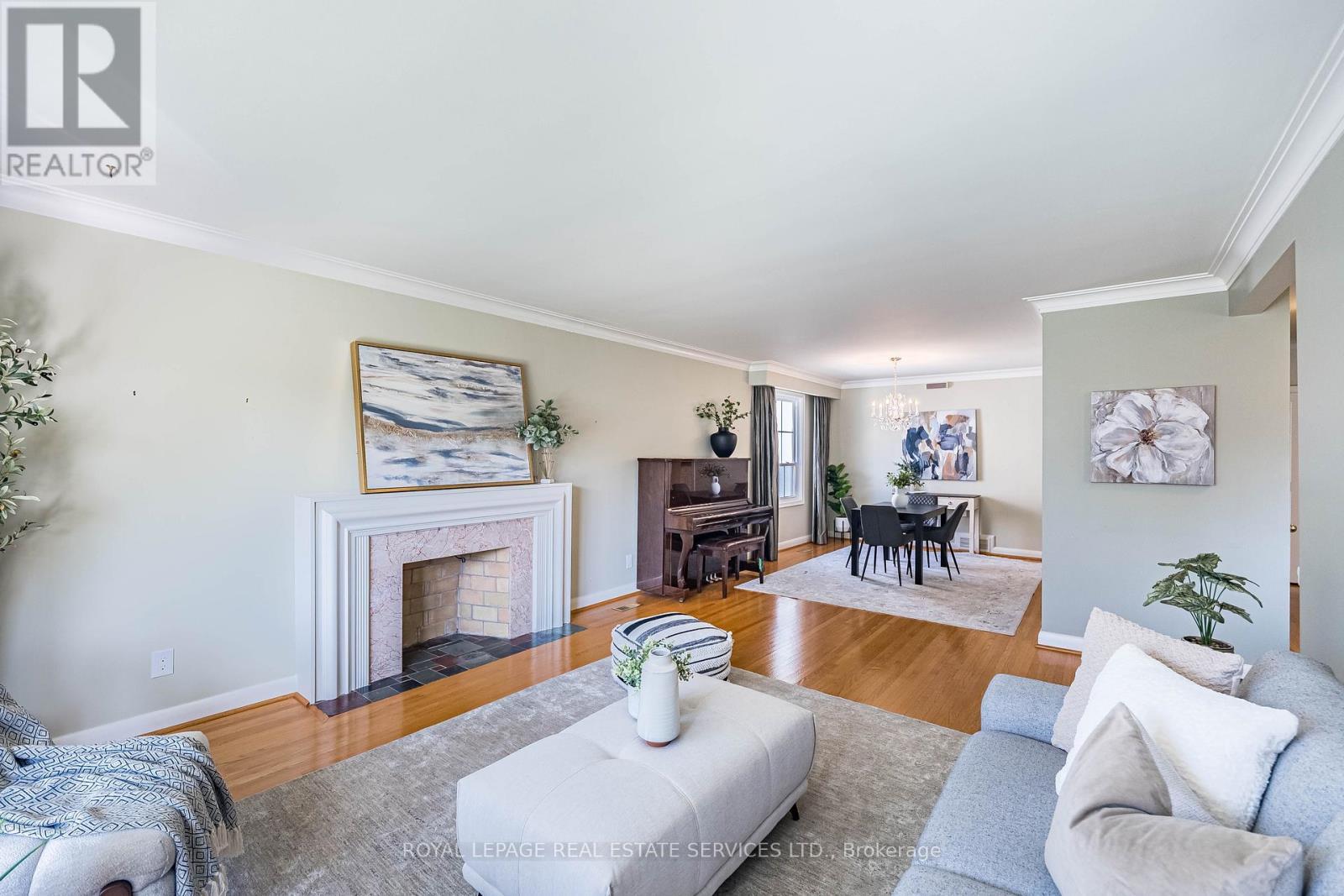 












74 PRINCE GEORGE DRIVE

,
Toronto,




Ontario
M9A1Y6


