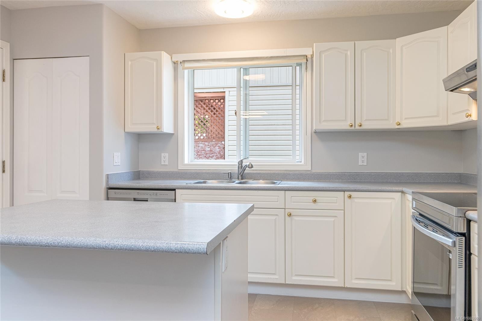 









4731


Hammond Bay

Rd,
Nanaimo,




BC
V9T 5A9

