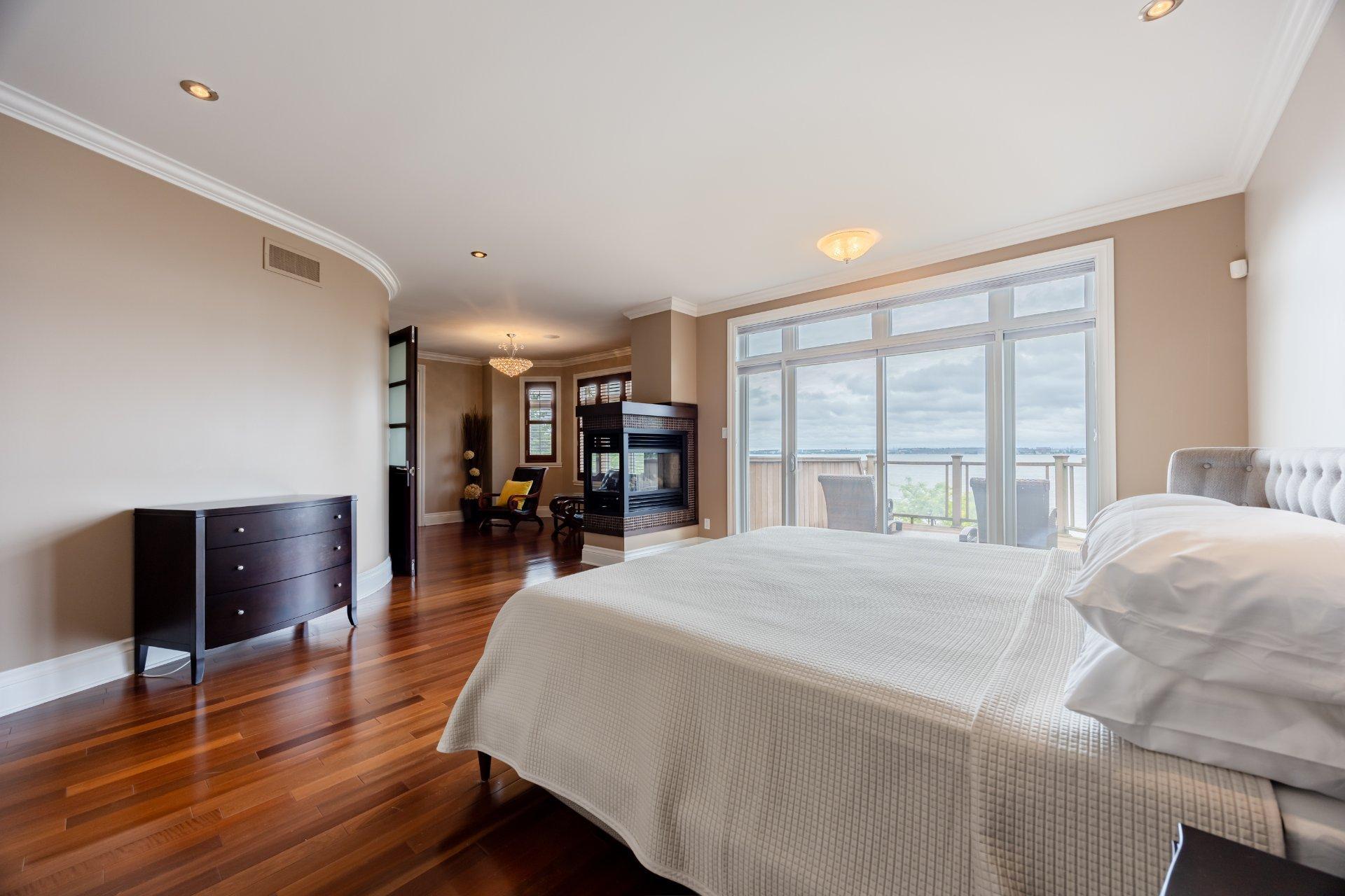 









30


Rue Simone-De Beauvoir

,
Notre-Dame-de-l'Île-Perrot,




QC
J7V8P4

