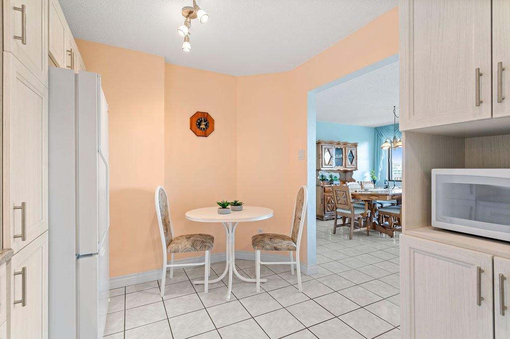 









4300


Place des Cageux

, 1106,
Laval (Chomedey),




QC
H7W4Z3

