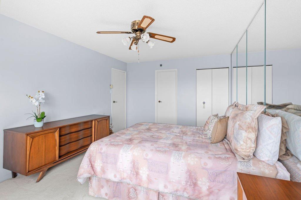 









4300


Place des Cageux

, 1106,
Laval (Chomedey),




QC
H7W4Z3

