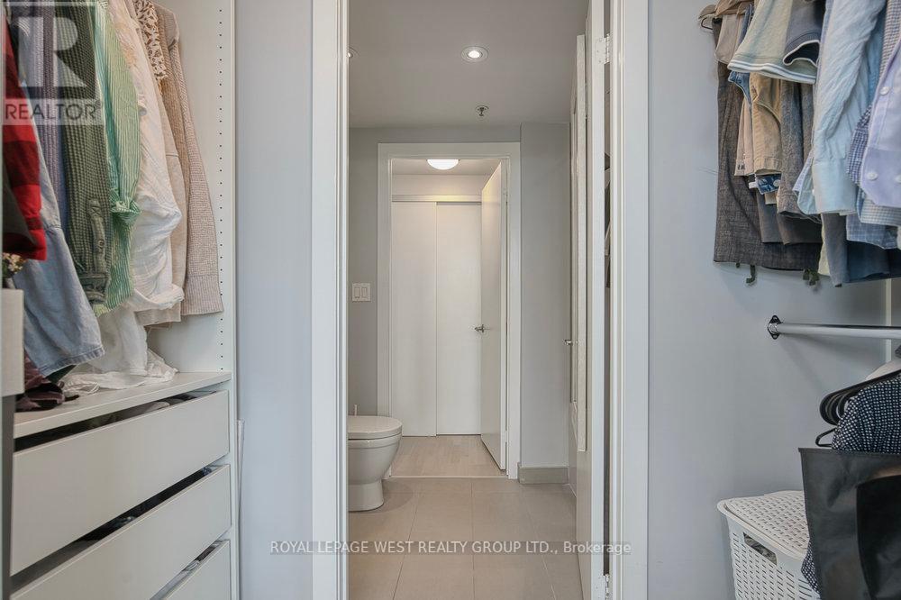 












301 - 51 LADY BANK ROAD

,
Toronto,




Ontario
M8Z0C9

