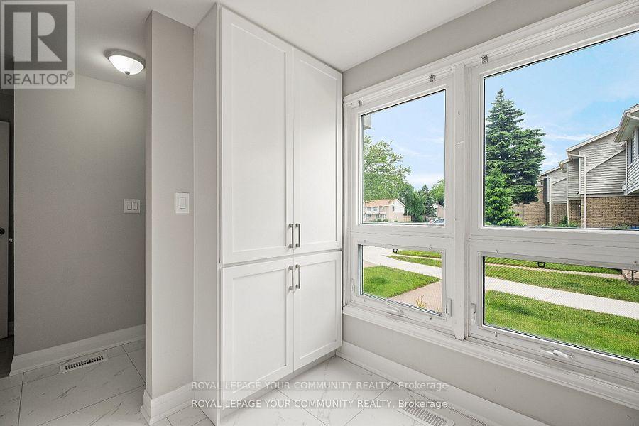 












58 - 6767 THOROLD STONE ROAD

,
Niagara Falls,




Ontario
L2J3W9

