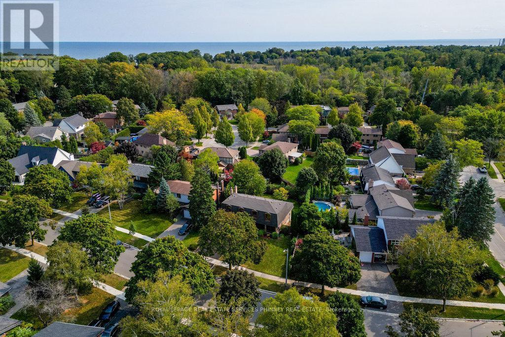 












1432 BRIDGESTONE LANE

,
Mississauga,




Ontario
L5J4E2

