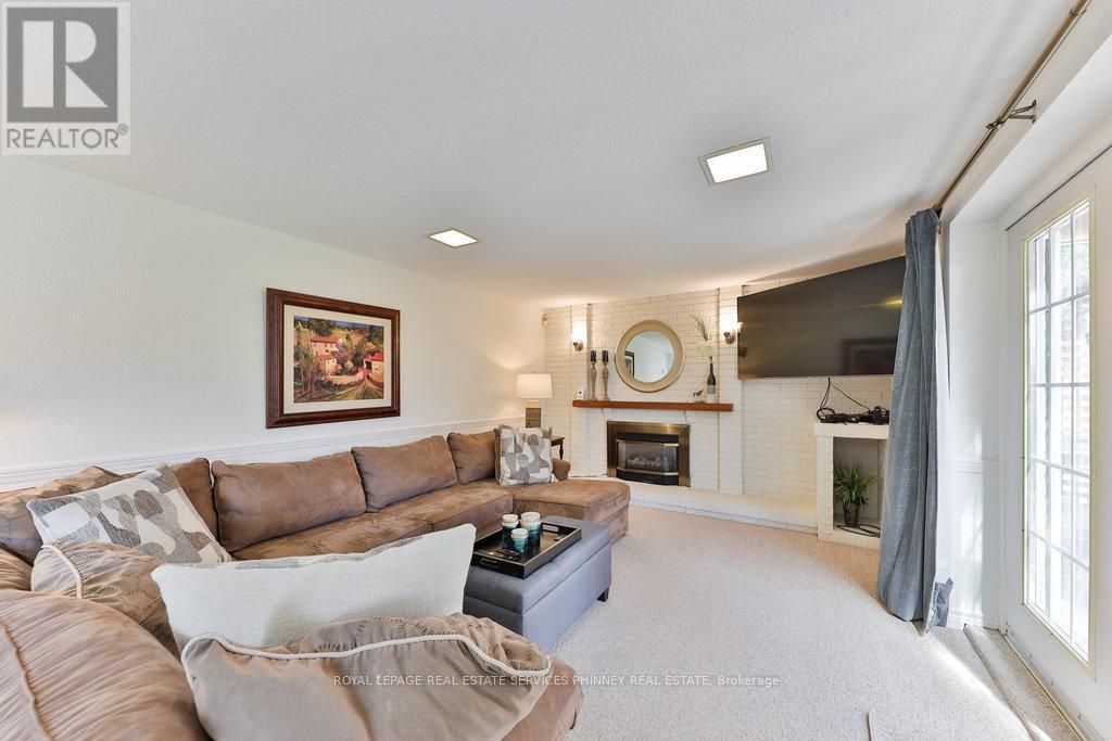 












1432 BRIDGESTONE LANE

,
Mississauga,




Ontario
L5J4E2

