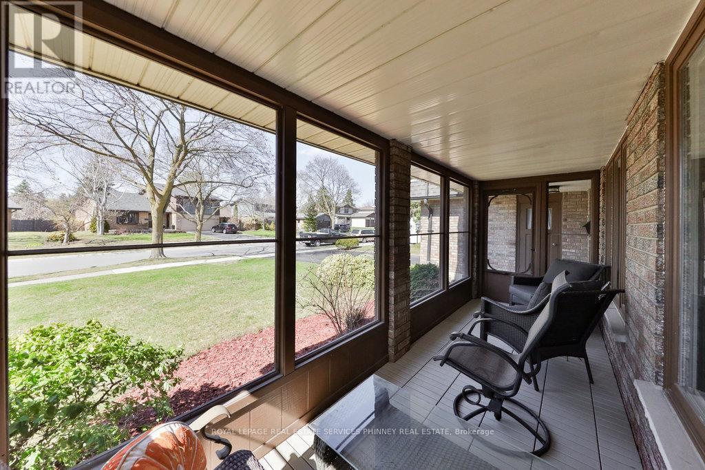 












1432 BRIDGESTONE LANE

,
Mississauga,




Ontario
L5J4E2

