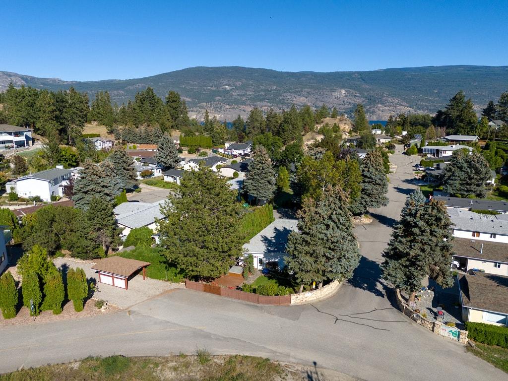 









17017


Snow

Avenue, 3,
Summerland,




BC
V0H 1Z6

