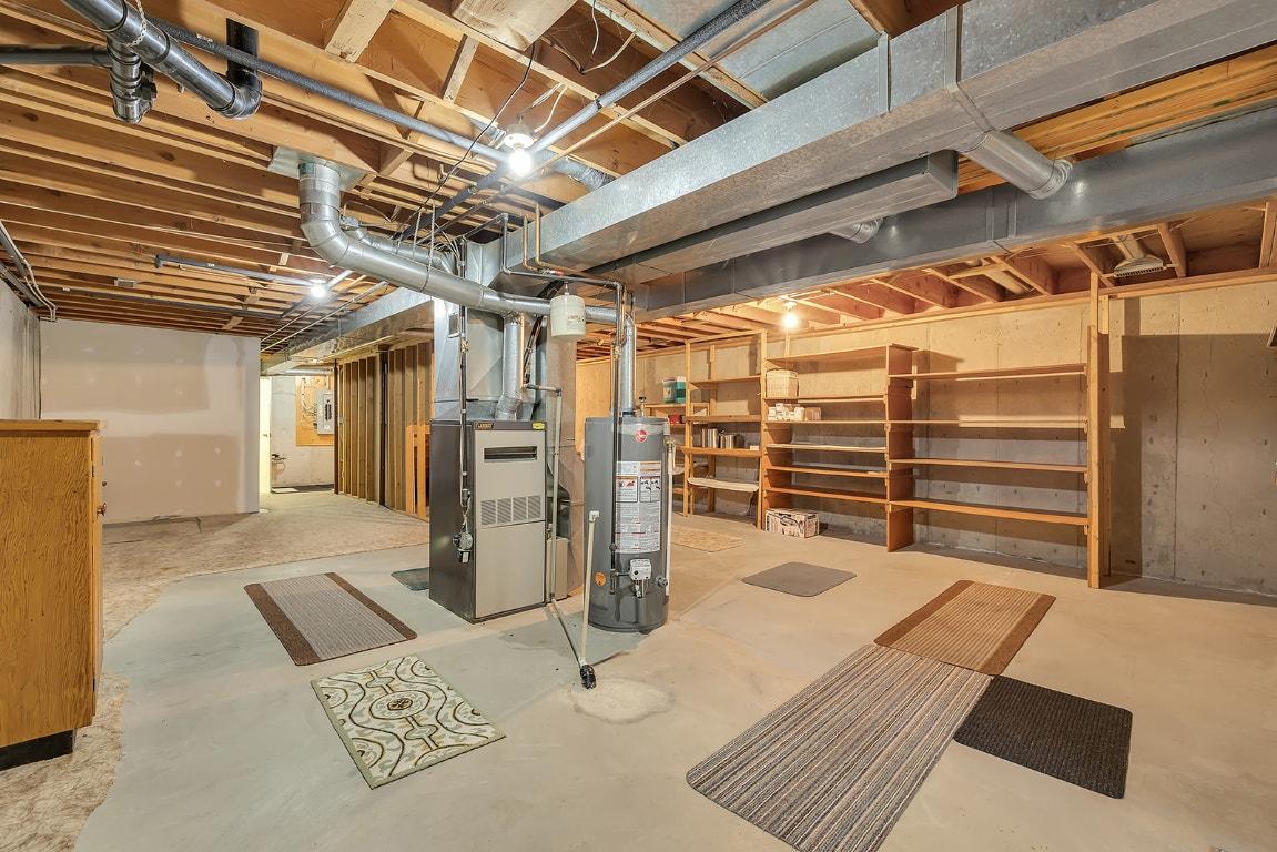









17017


Snow

Avenue, 3,
Summerland,




BC
V0H 1Z6

