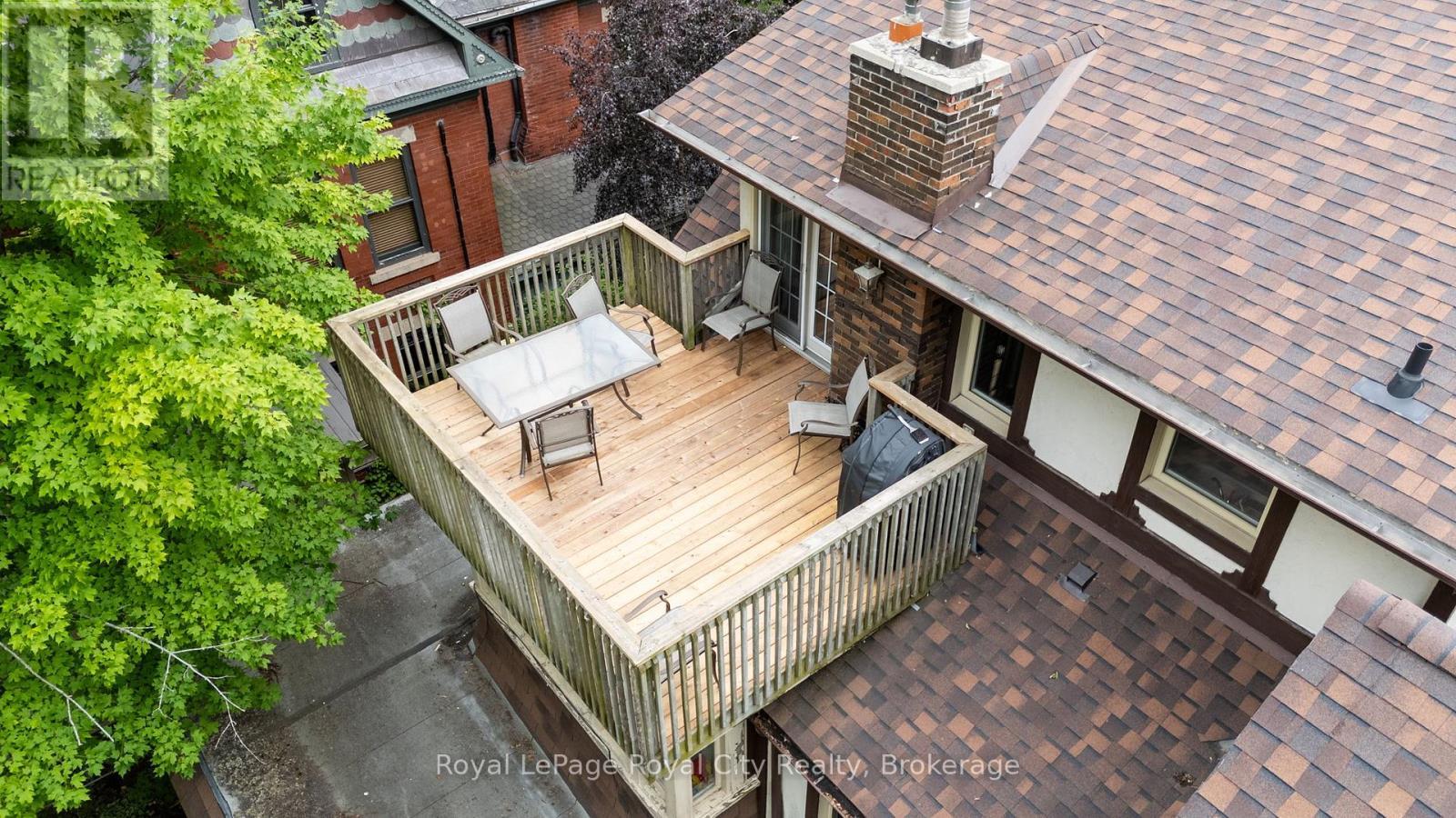 












76 LONDON ROAD W

,
Guelph (Exhibition Park),




Ontario
N1H2B7

