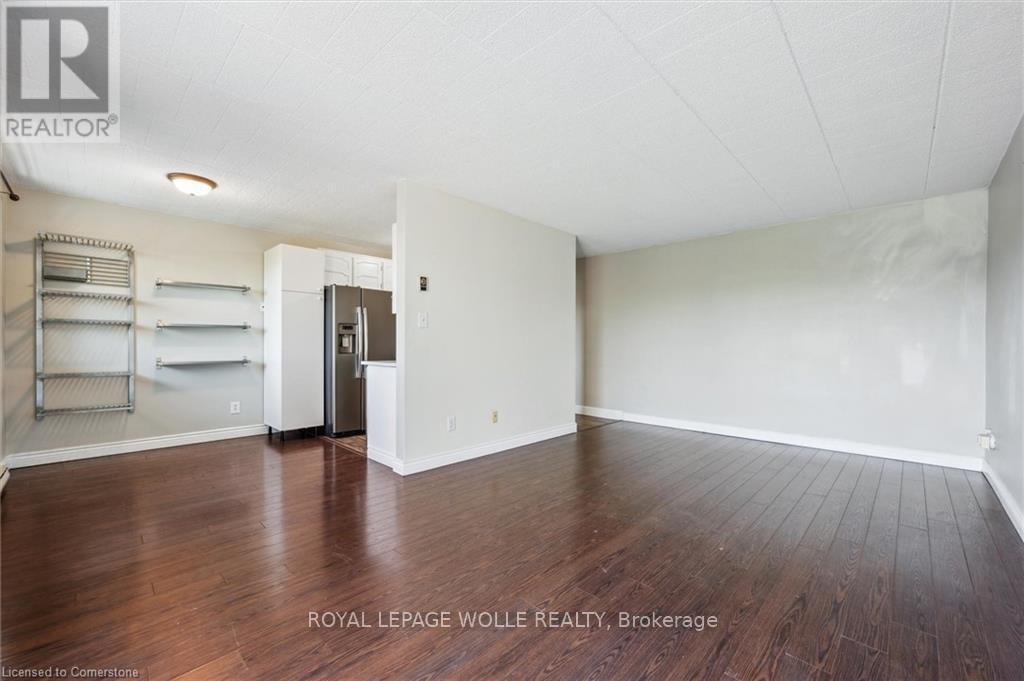 












311 - 29 WEST AVENUE W

,
Kitchener,




Ontario
N2M5E4

