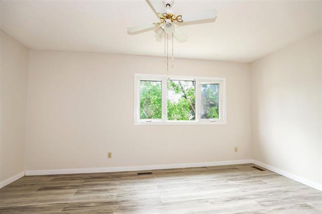 









953


Summerside

AVE, 4,
Winnipeg,




MB
R3T 4Y1

