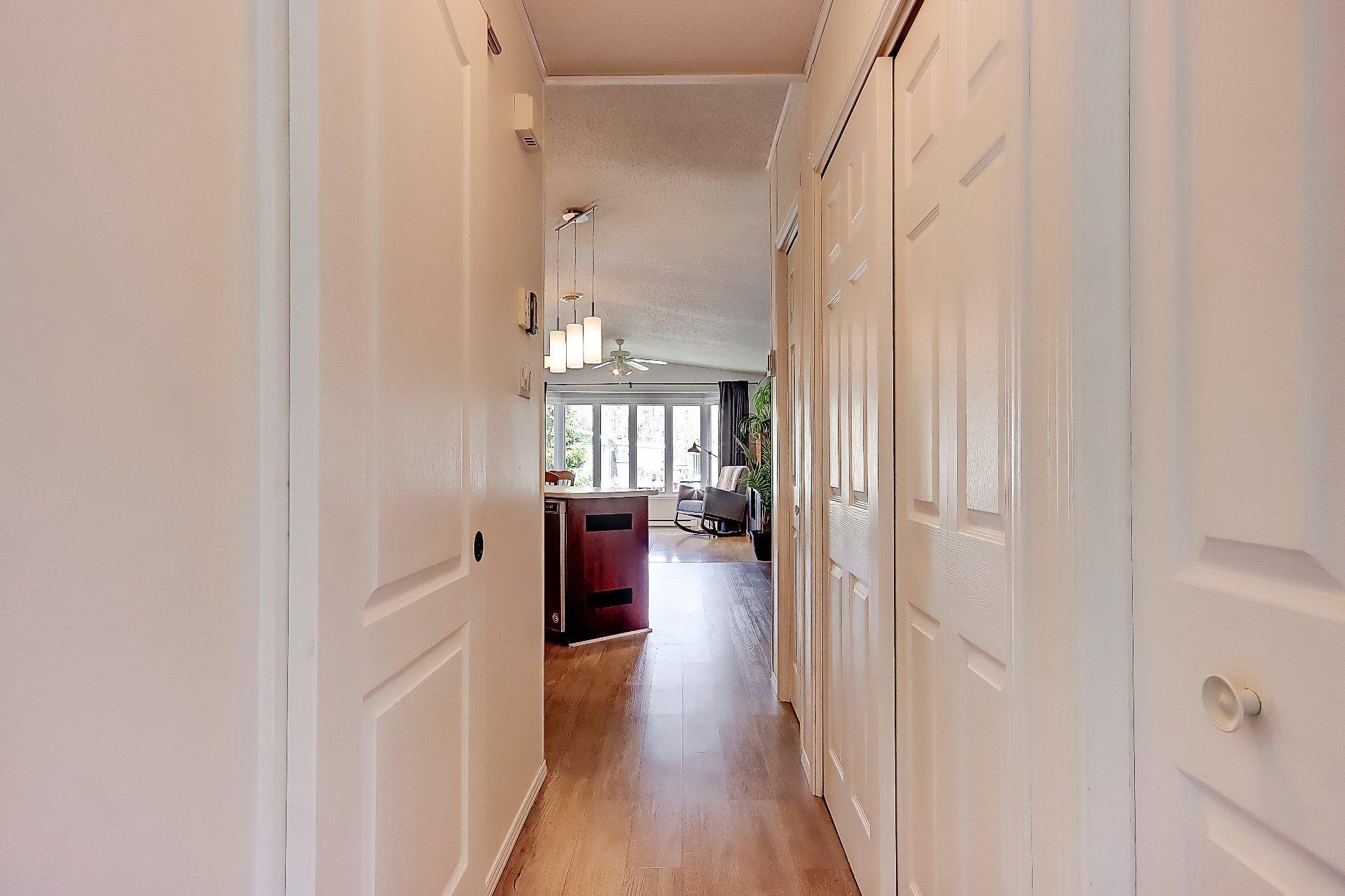 









82


9e Rue

,
Saint-Jean-sur-Richelieu,




QC
J2Y1A5

