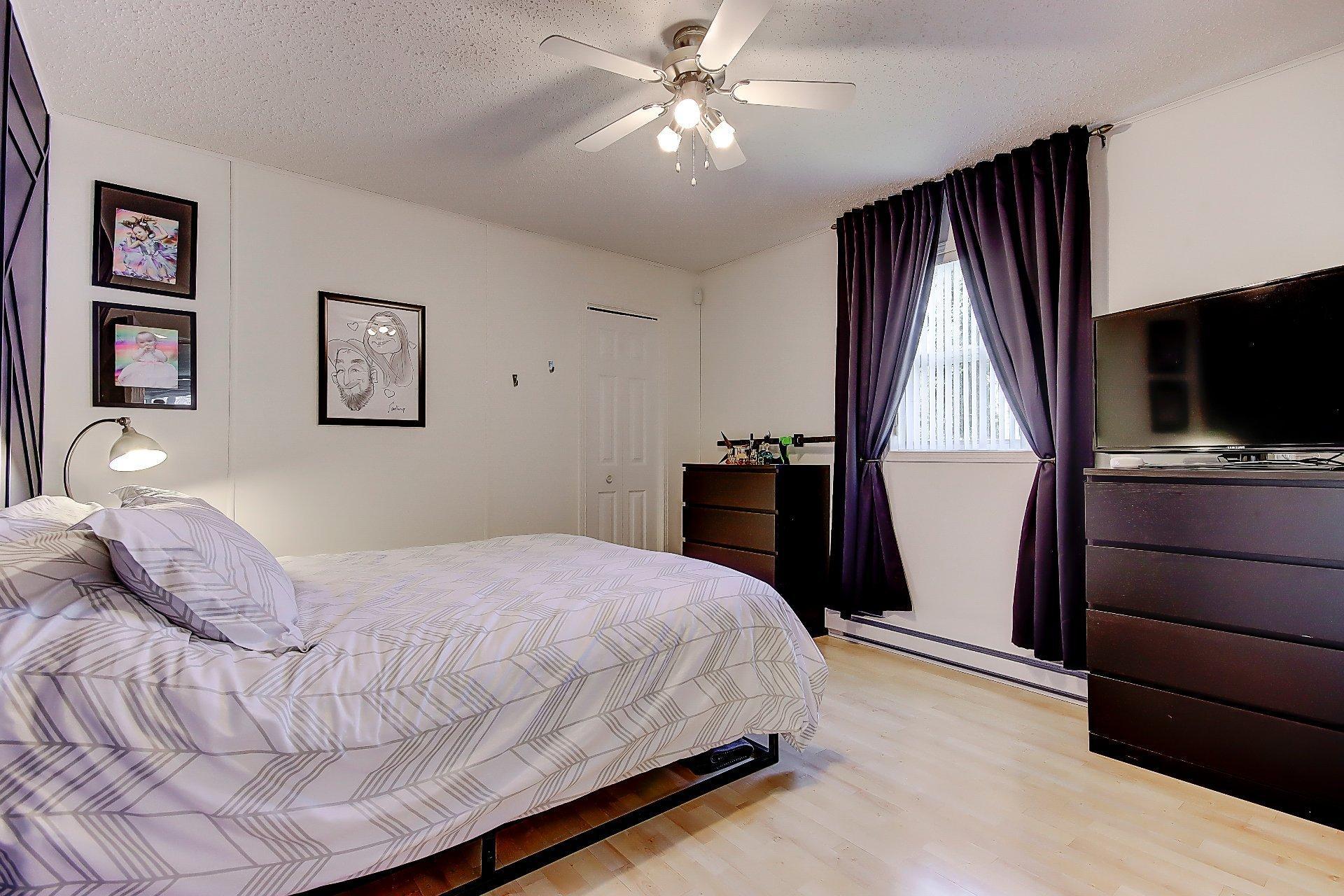 









82


9e Rue

,
Saint-Jean-sur-Richelieu,




QC
J2Y1A5

