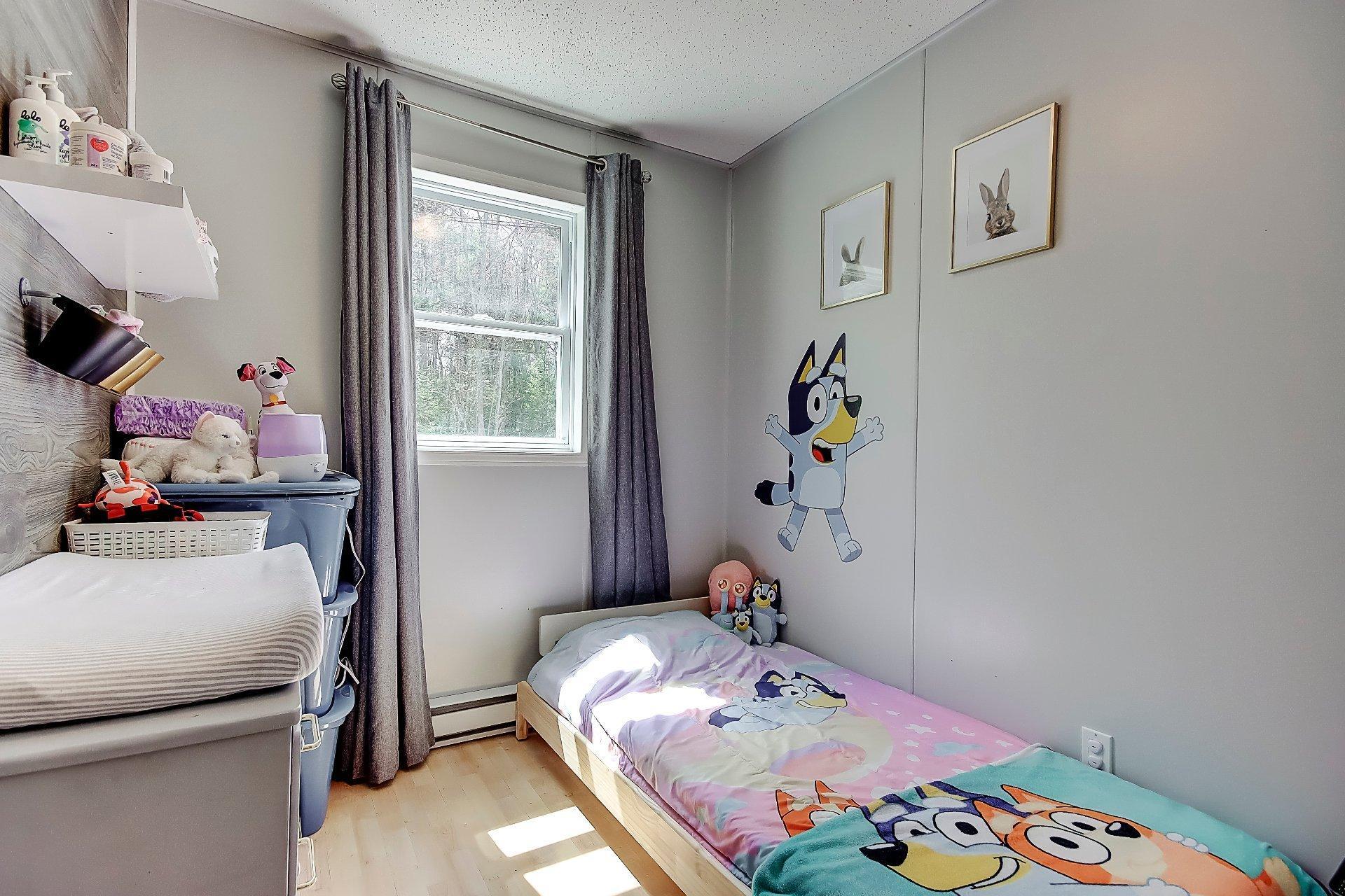 









82


9e Rue

,
Saint-Jean-sur-Richelieu,




QC
J2Y1A5

