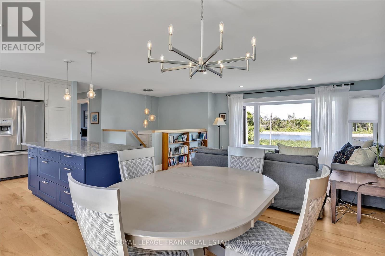 












796 CANAL ROAD

,
Douro-Dummer,




Ontario
K9L1A1

