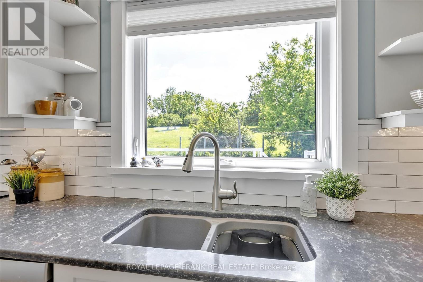 












796 CANAL ROAD

,
Douro-Dummer,




Ontario
K9L1A1

